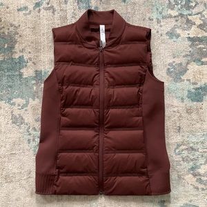 Lululemon maroon vest size 6